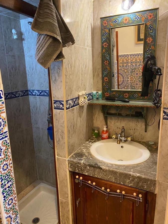 Appartement Meuble 5 Personnes En Plein Centre Ville Rabat Exterior photo